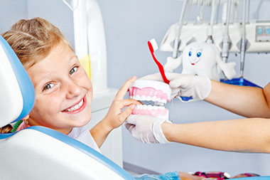 Ist Zähneknirschen bei Kindern im Wechselgebiss normal? 